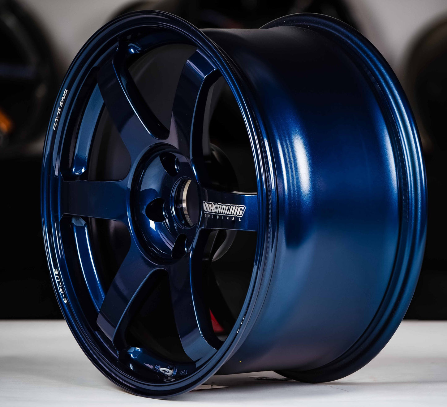 Volk RAYS TE37 SAGA S+ (5x114.3)