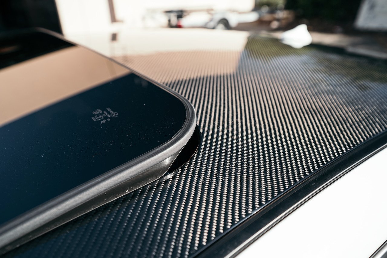 Fly 1 Motorsports Carbon Fiber Roof Cap - 2013+ Infiniti Q50