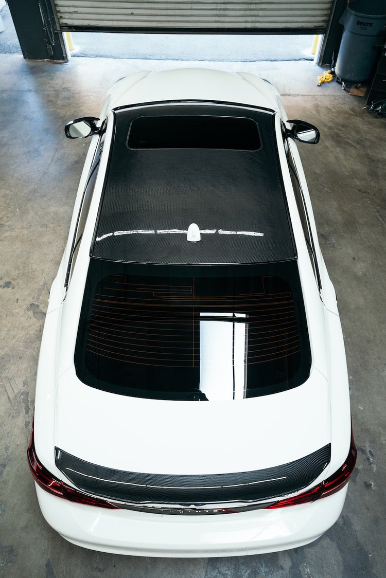 Fly 1 Motorsports Carbon Fiber Roof Cap - 2013+ Infiniti Q50