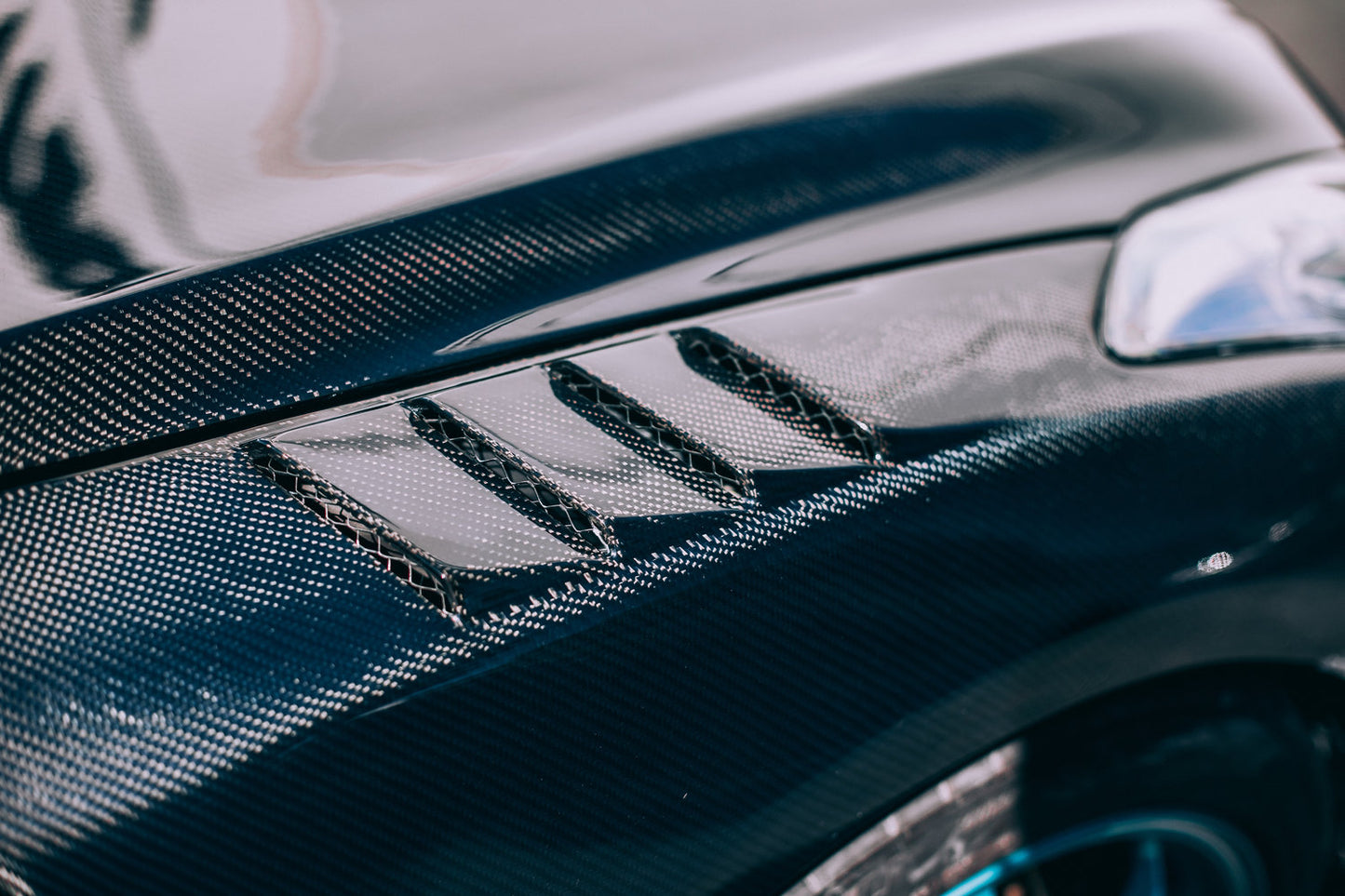 Fly 1 Motorsports RS35 Vented Fenders - 2009 - 2019 Nissan GT-R (R35)