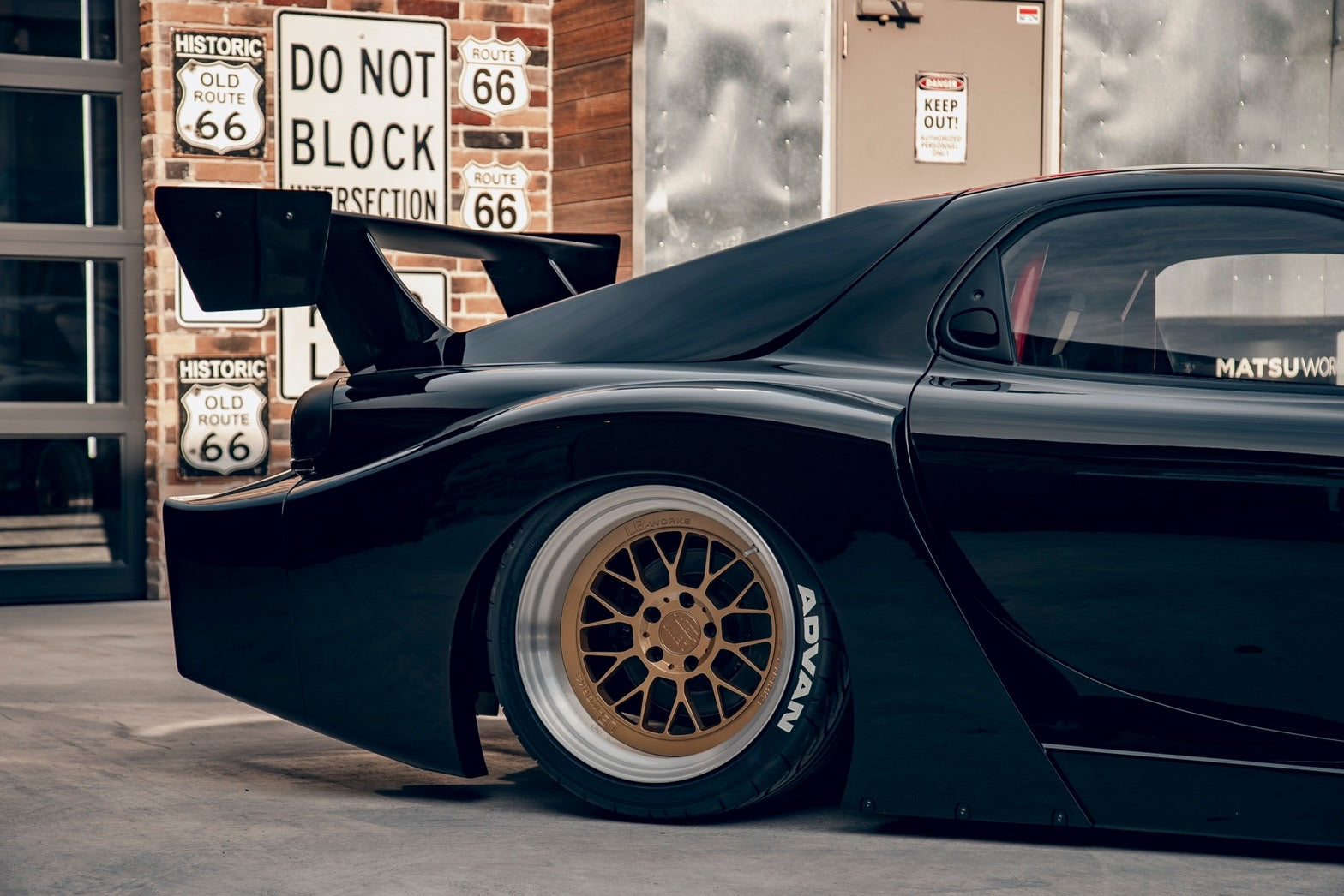Liberty Walk LB★SUPER SILHOUETTE Works - 1993 - 1995 Mazda RX-7 (FD3S ...